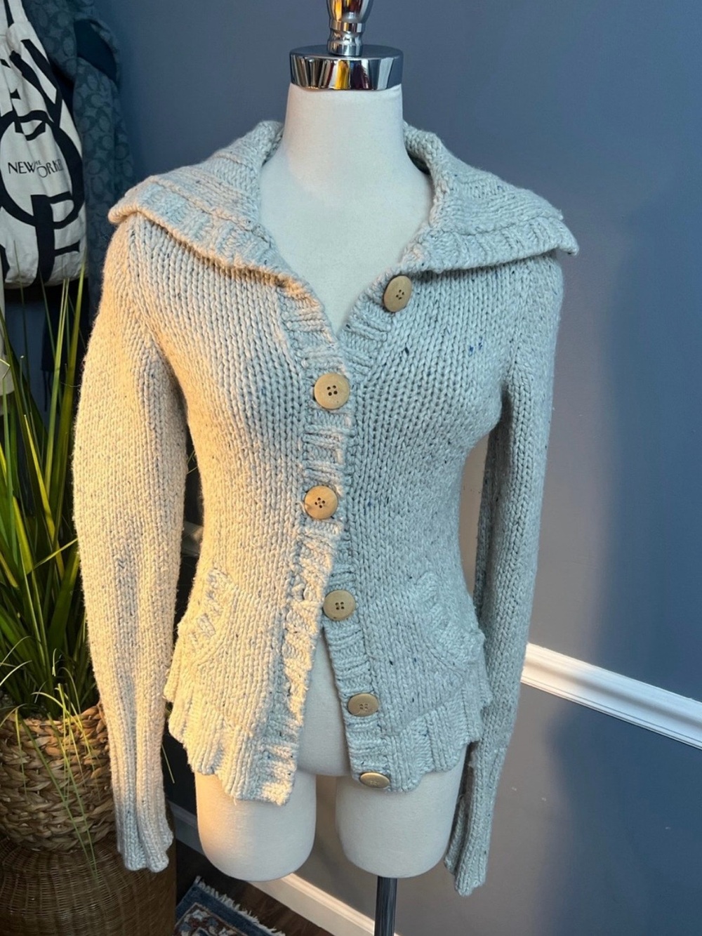 Abercrombie & Fitch Light Gray Chunky Button-Front Cardigan